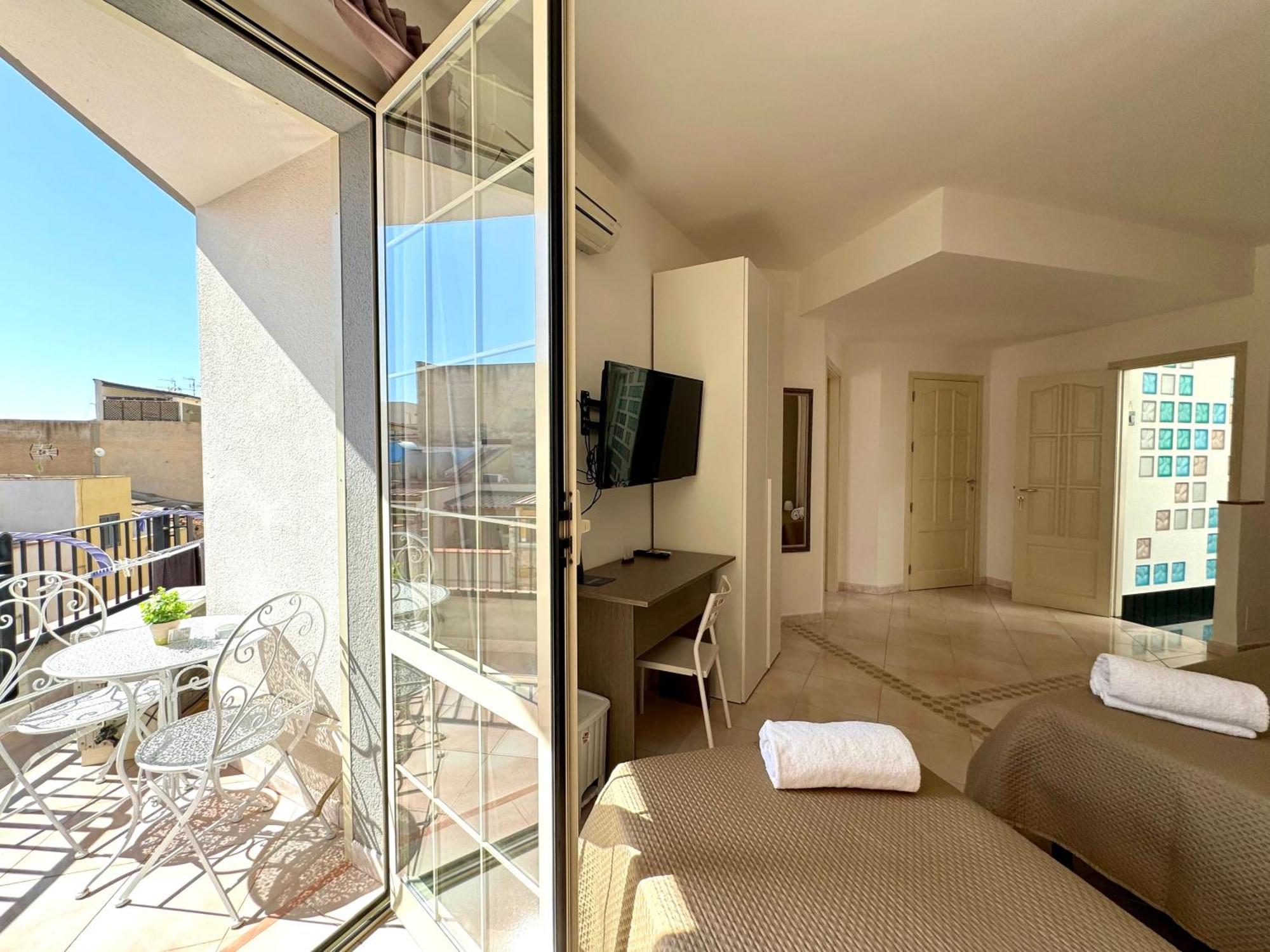 B&B Blue Terrasini Luaran gambar